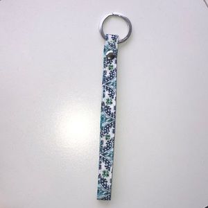 Vera Bradley in the loop keychain